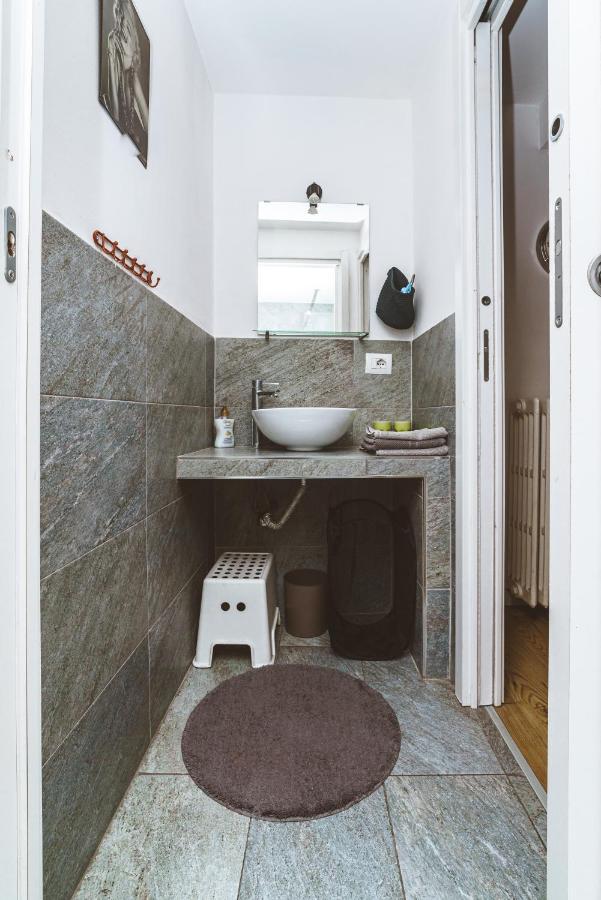 Stagabin Little Loft Near Porta Susa Station And Subway Торино Екстериор снимка