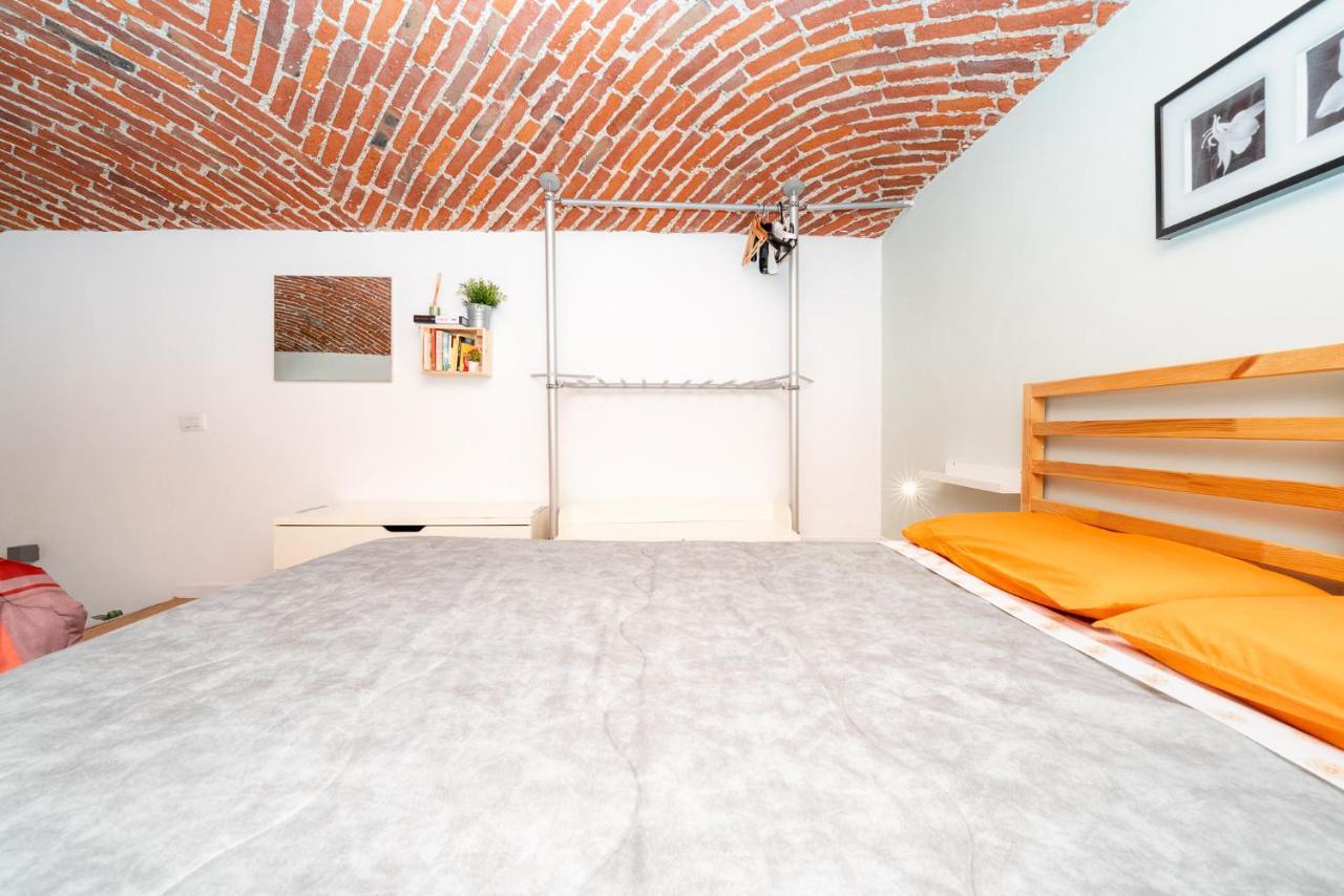 Stagabin Little Loft Near Porta Susa Station And Subway Торино Екстериор снимка